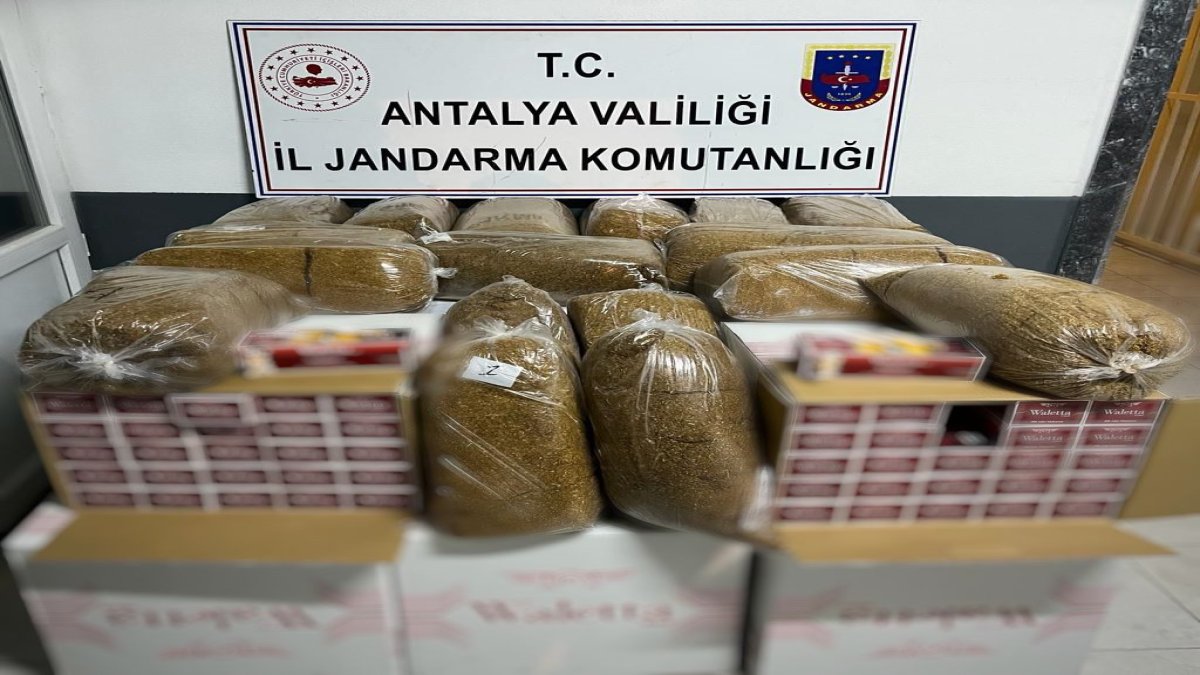 Antalya'da tütün kaçakçılarına operasyon düzenlendi