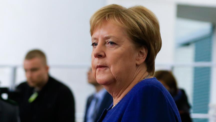 Merkel'den Suudi Arabistan'a silah ihraç etmeme kararı