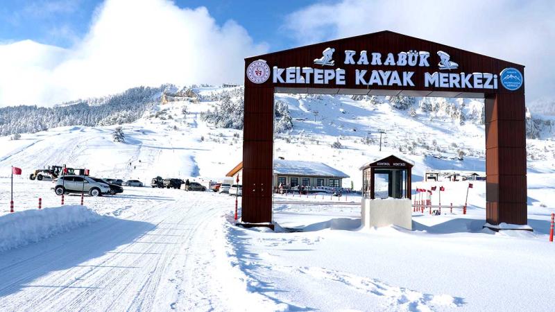 Karabük'te kar kalınlığı 40 santimetreye ulaştı