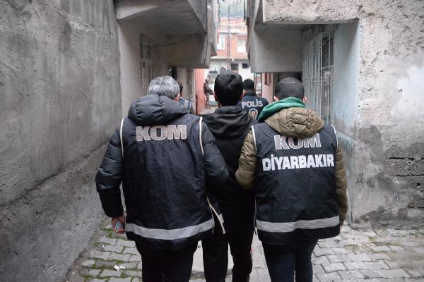Diyarbakır'da 'Elek' operasyonu