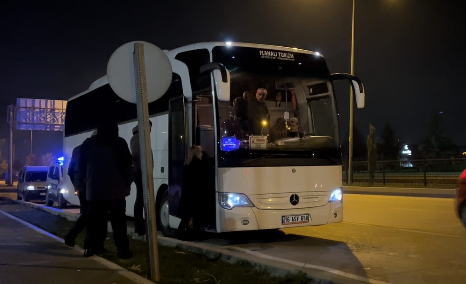 Anıtkabir'i ziyarete giden yolcuları taşıyan tur otobüs çalıntı çıktı