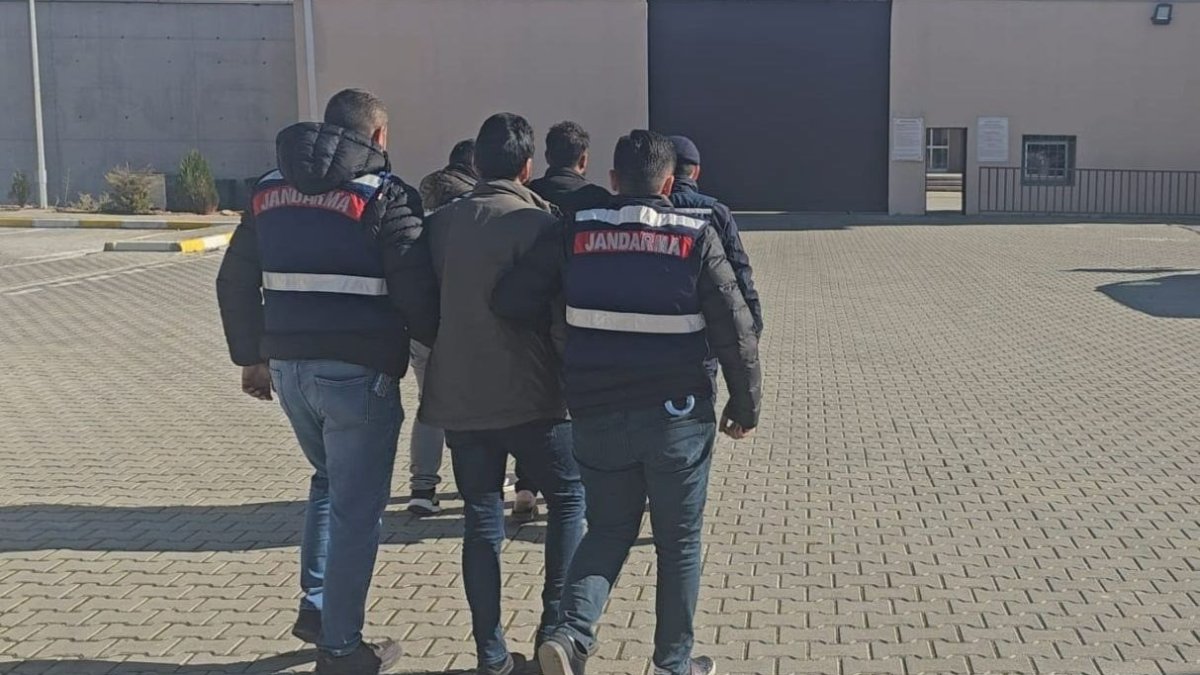 Gaziantep'te 3 düzensiz göçmen yakalandı 2 organizatör tutuklandı