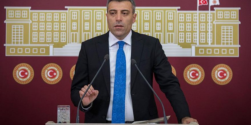 Öztürk Yılmaz CHP'den ihraç edildi