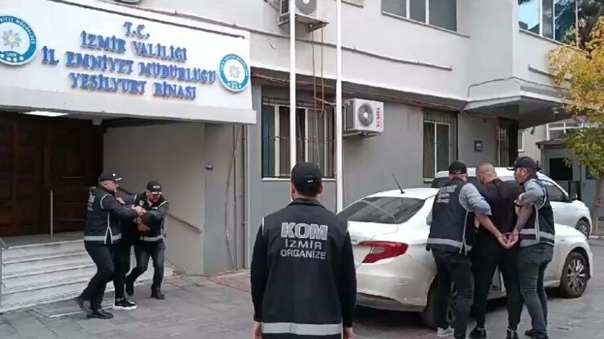 İzmir'de restorandaki silahlı kavganın şüphelileri adliyeye getirildi