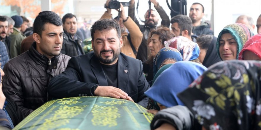 Trafik faciası kurbanlarına son görev