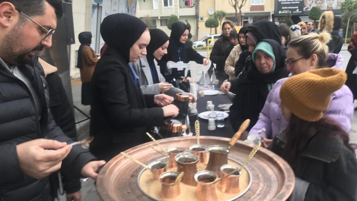 Kahve tiryakileri Esenler'deki festivalde buluştu