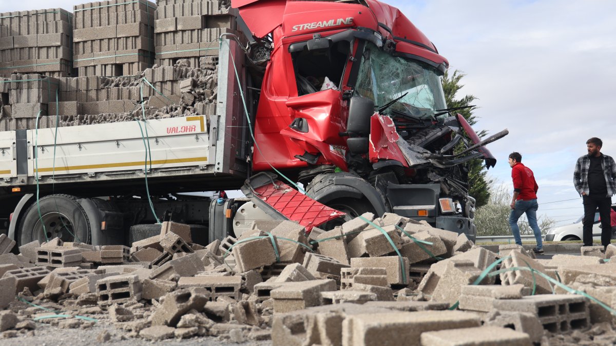 Nevşehir zincirleme kaza 2 kişi yaralandı