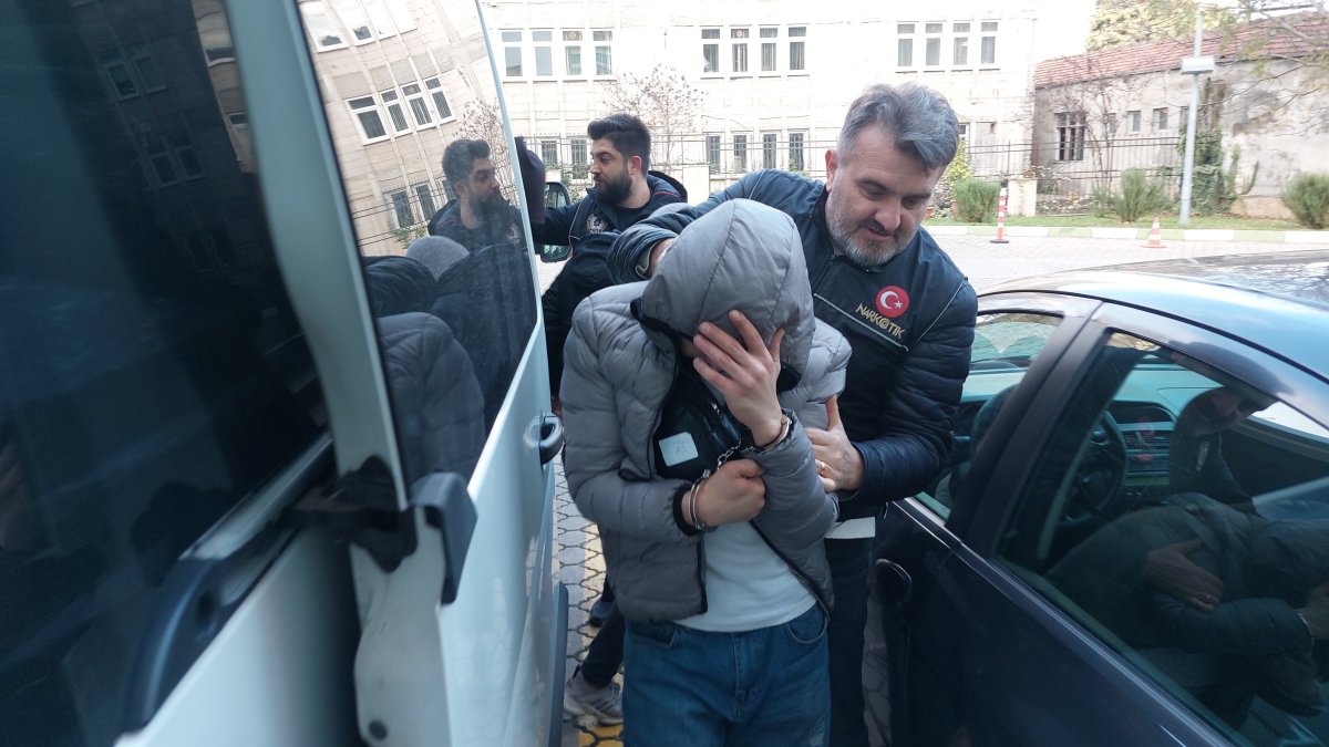 Samsun'da uyuşturucu ticareti zanlısı 3 kişi tutuklandı