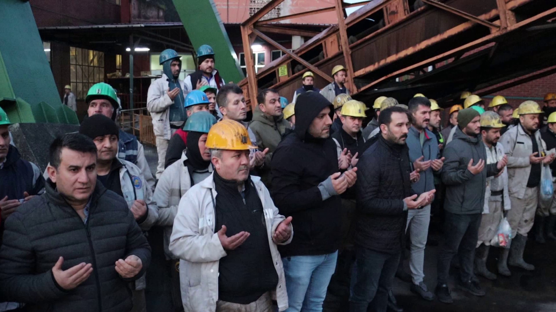 Kozlu'da esnek yarı mekanize panosu açıldı