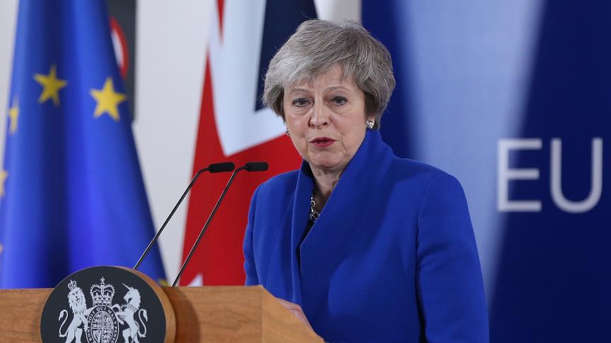 Theresa May için 'kader' oylaması