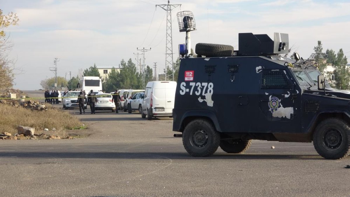 Diyarbakır’da kaleşnikoflu taşlı sopalı kavgada 9 kişi yaralandı