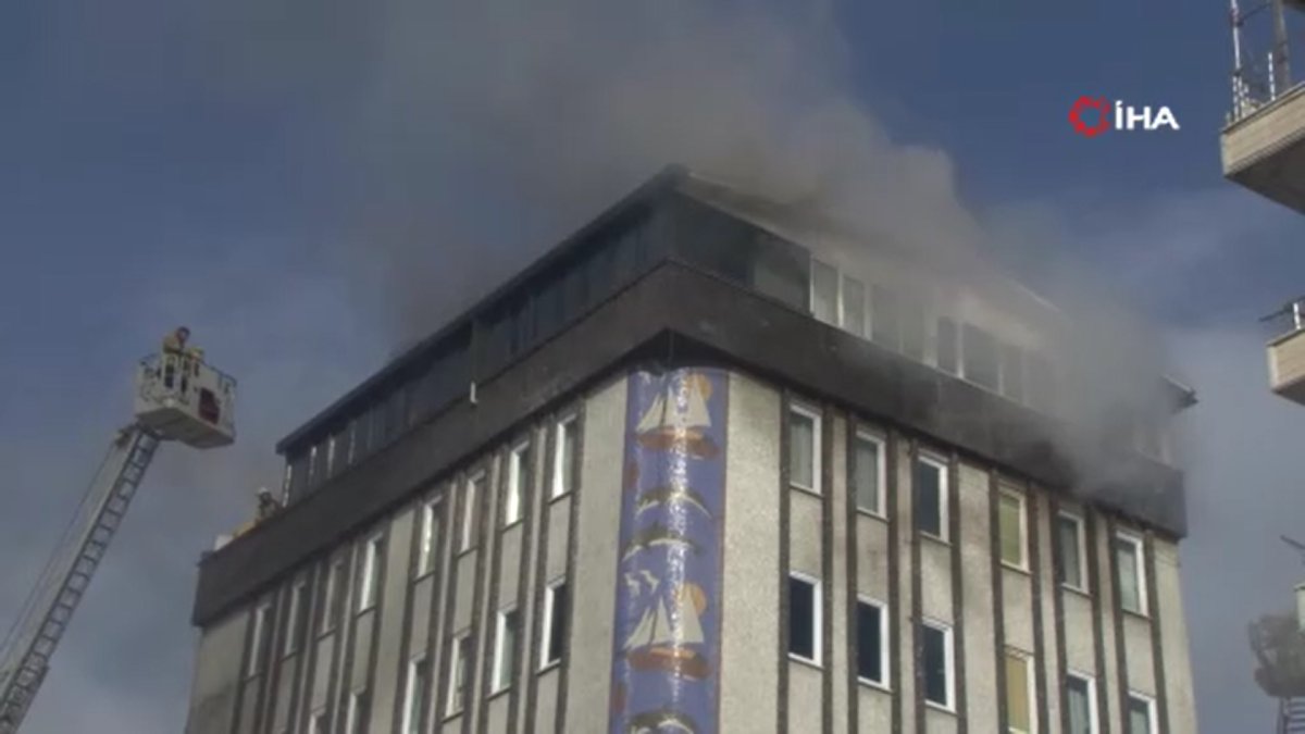 Güngören'de özel hastanede yangın