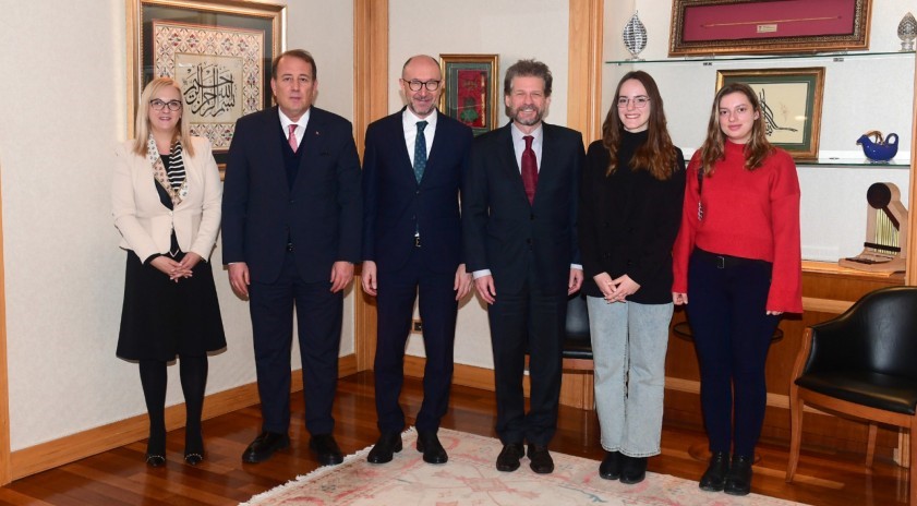 Makedonya Büyükelçisi'nden Anadolu Üniversitesi rektörüne ziyaret