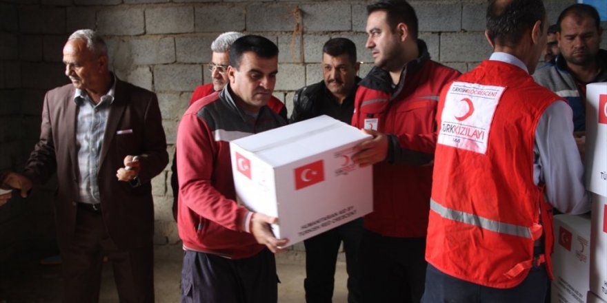 Kızılay'dan Türkmenlere Yardım