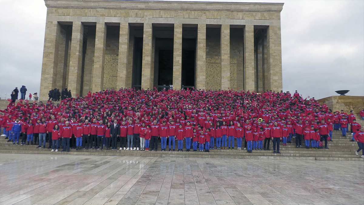 Altınordu Kulübü'nden Anıtkabir'e ziyaret