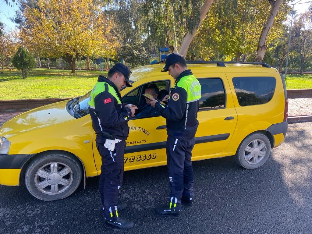Antalya'da taksi sürücülerine ceza