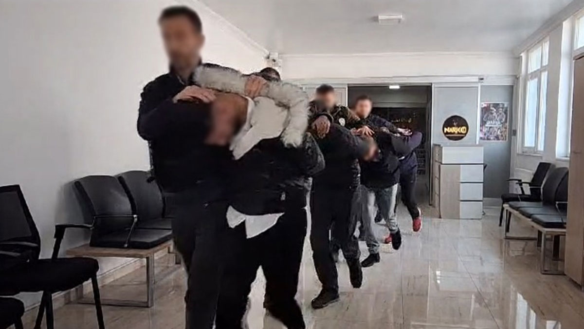 Konya'da peş peşe uyuşturucu operasyonları '9 tutuklama'