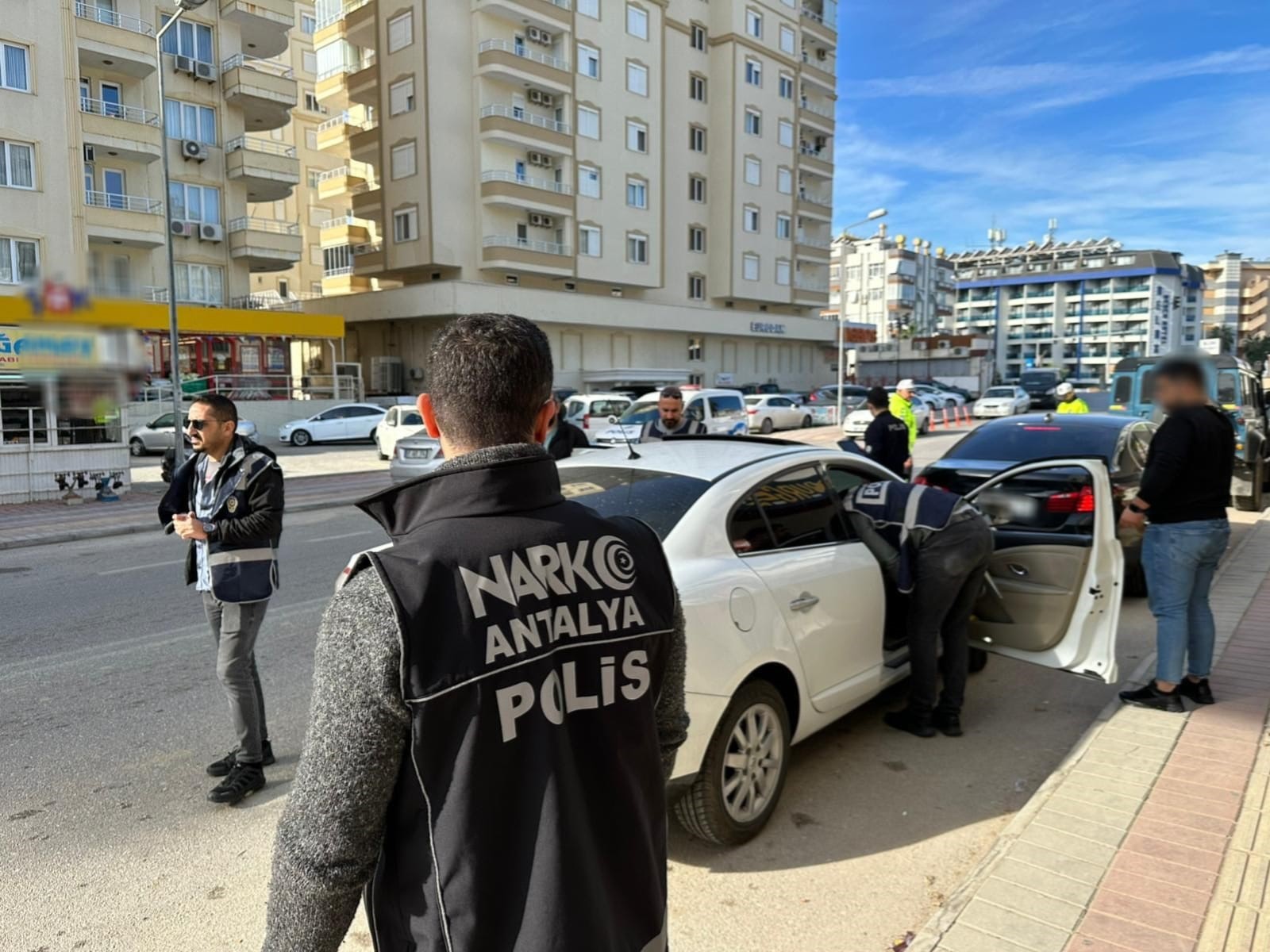 Antalya’da 14 şüpheli yakalandı