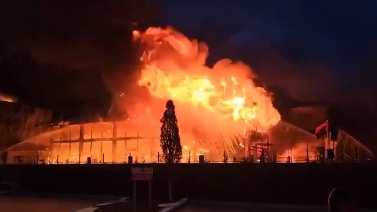 Kütahya’da korkutan fabrika yangını