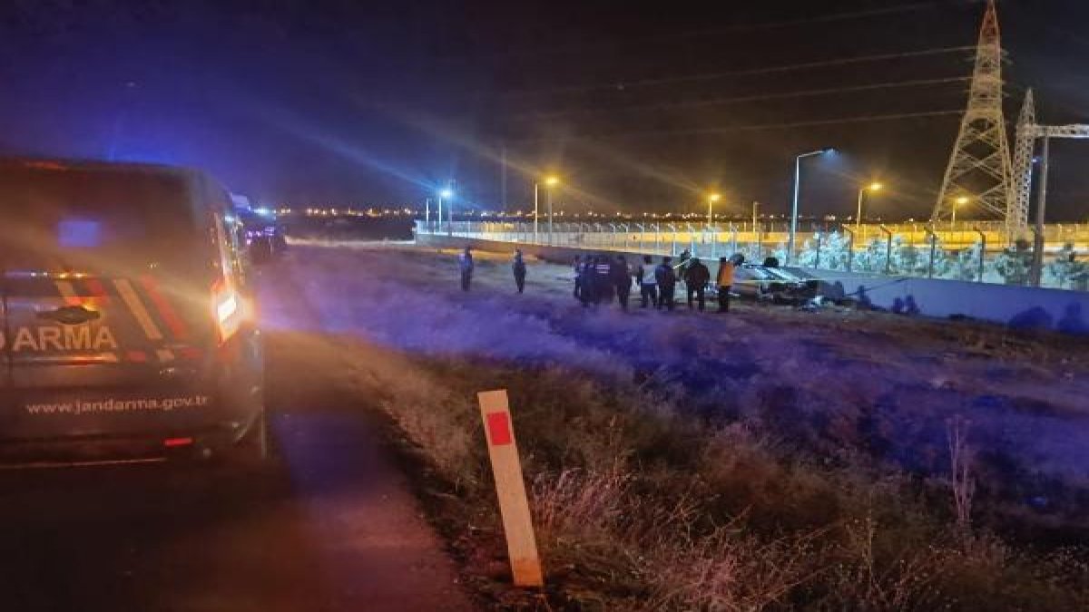 Aksaray'da takla atan otomobilde 1 kişi öldü 3 kişi yaralandı