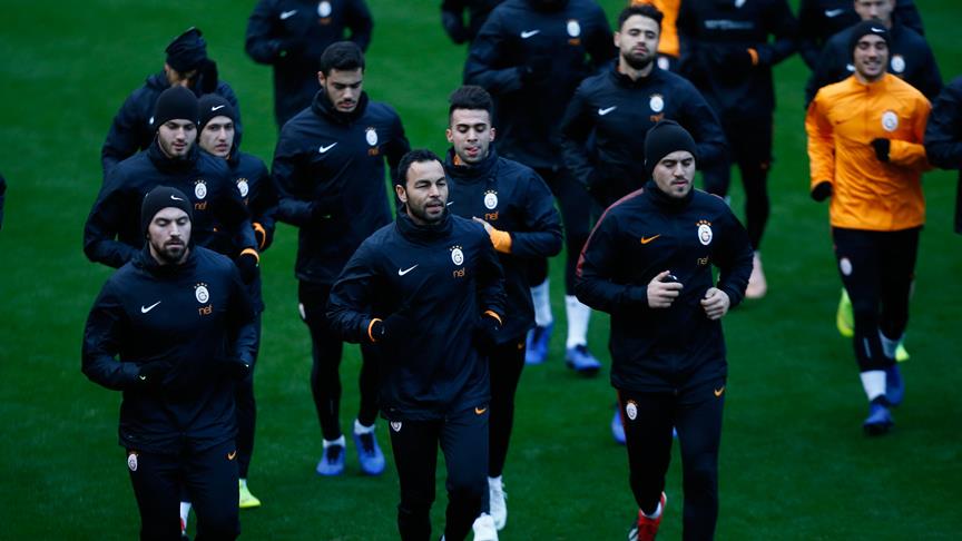 Galatasaray Antalya kampını forvetsiz tamamladı