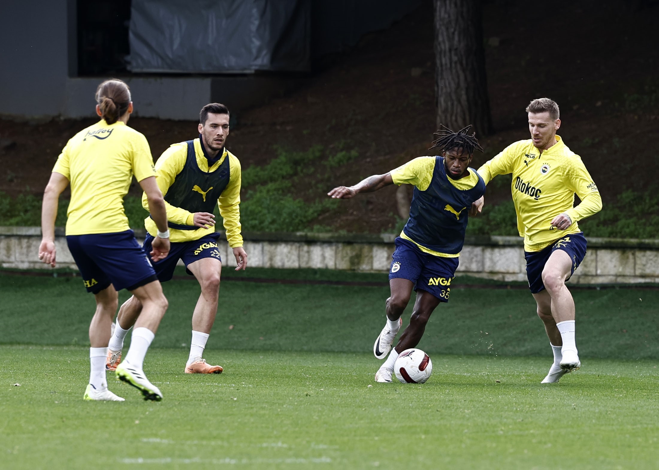 Fenerbahçe maç hazırlıklarına devam etti