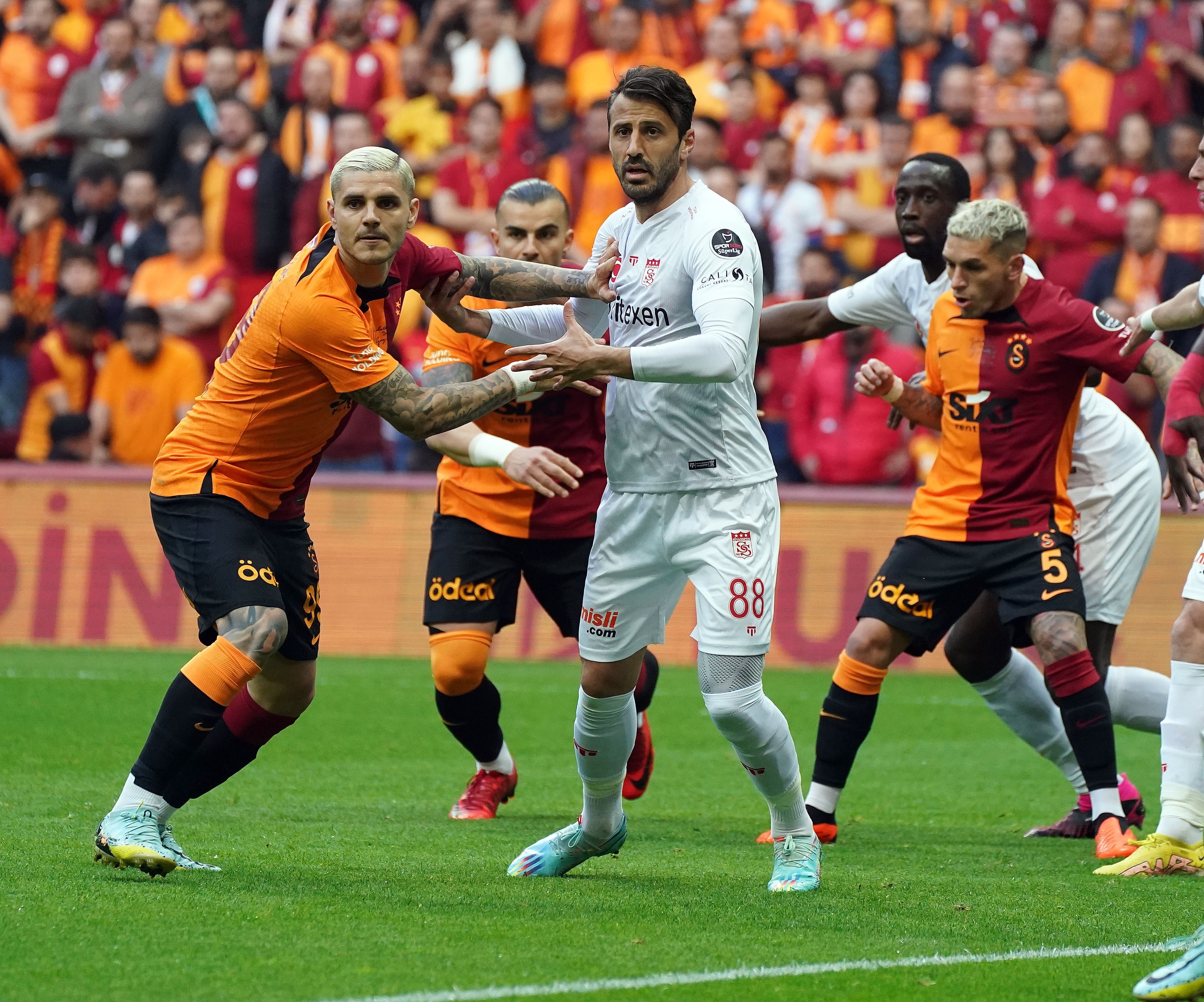 Sivasspor erteleme maçında Galatasaray ile karşılaşacak