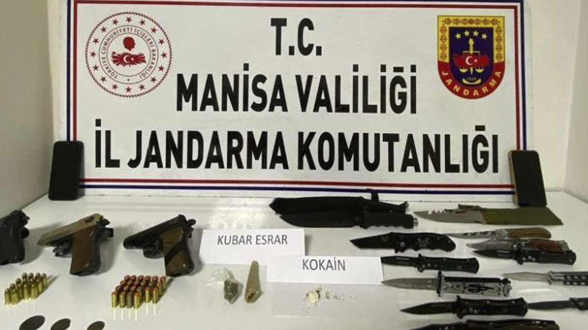 Manisa’da uyuşturucu ve silah operasyonu '2 gözaltı'