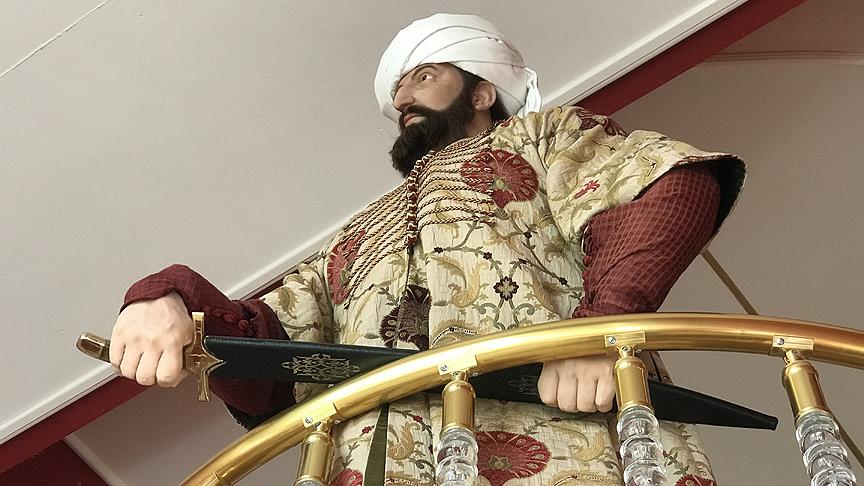 Padişahların giysileri aslına uygun hazırlanıyor