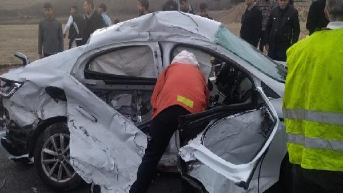 Mardin'de feci kaza Anne ve kızı öldü, baba ve diğer kızları kurtuldu