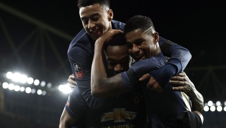 Manchester United kupada Arsenal’i 3 golle eledi