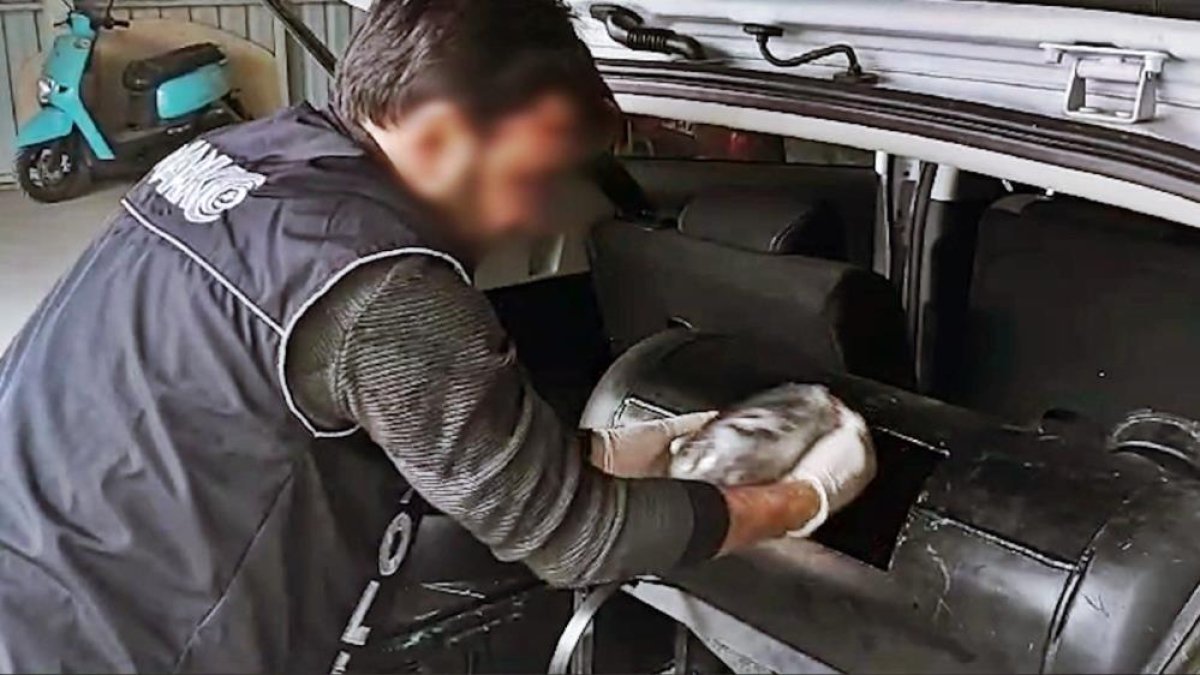 Polislerden dev operasyon 'LPG aracın içerisinde kilolarca uyuşturucu ele geçirildi'