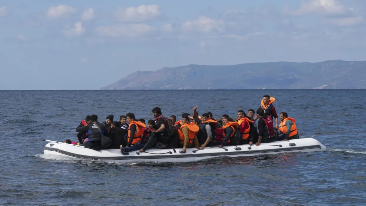 Kaçak göçmenler ekiplerden kaçamadı