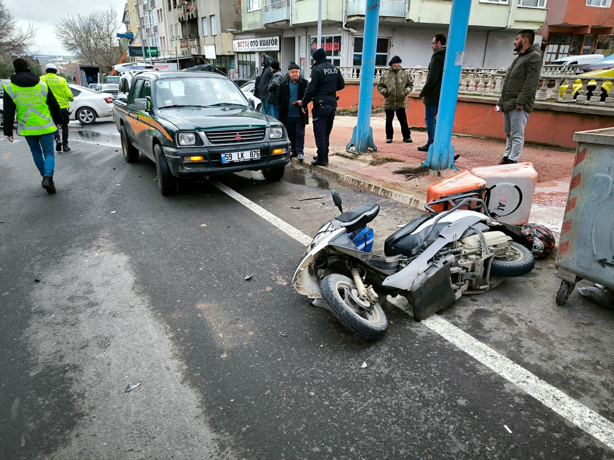 Tekirdağ’da kaza ‘Motosiklet ile kamyonet çarpıştı’