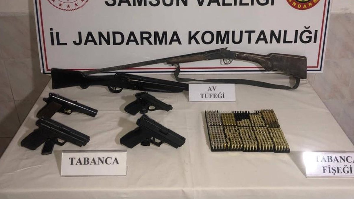 Samsun'da kaçak silah ele geçirildi
