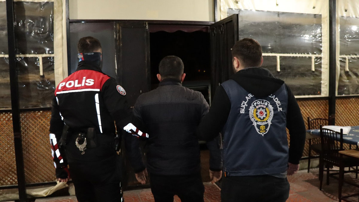 Mersin'de yasa dışı bahis operasyonu 'Tutuklamalar var'