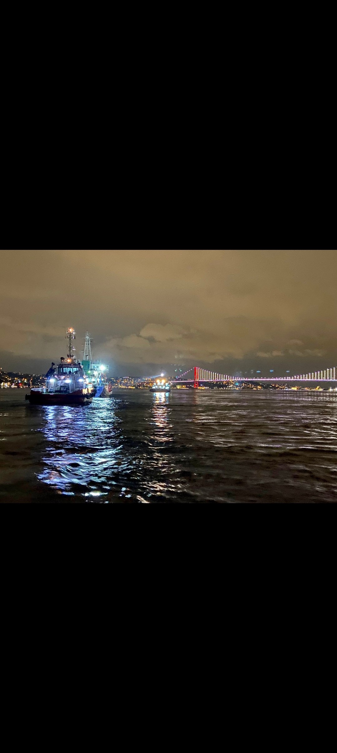 İstanbul Boğazı'nda arızalanan kargo gemisi Ahırkapı Demir Sahası'na çekildi