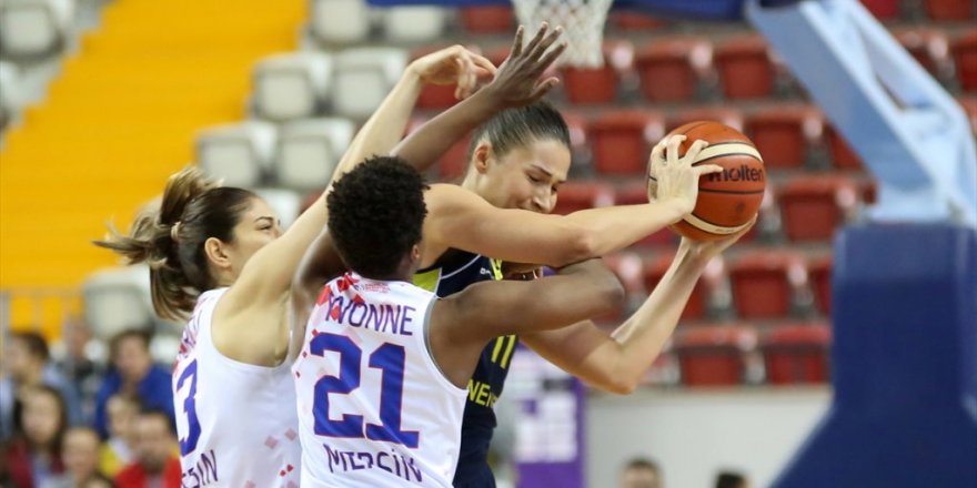 Zorlu maçı Mersin aldı