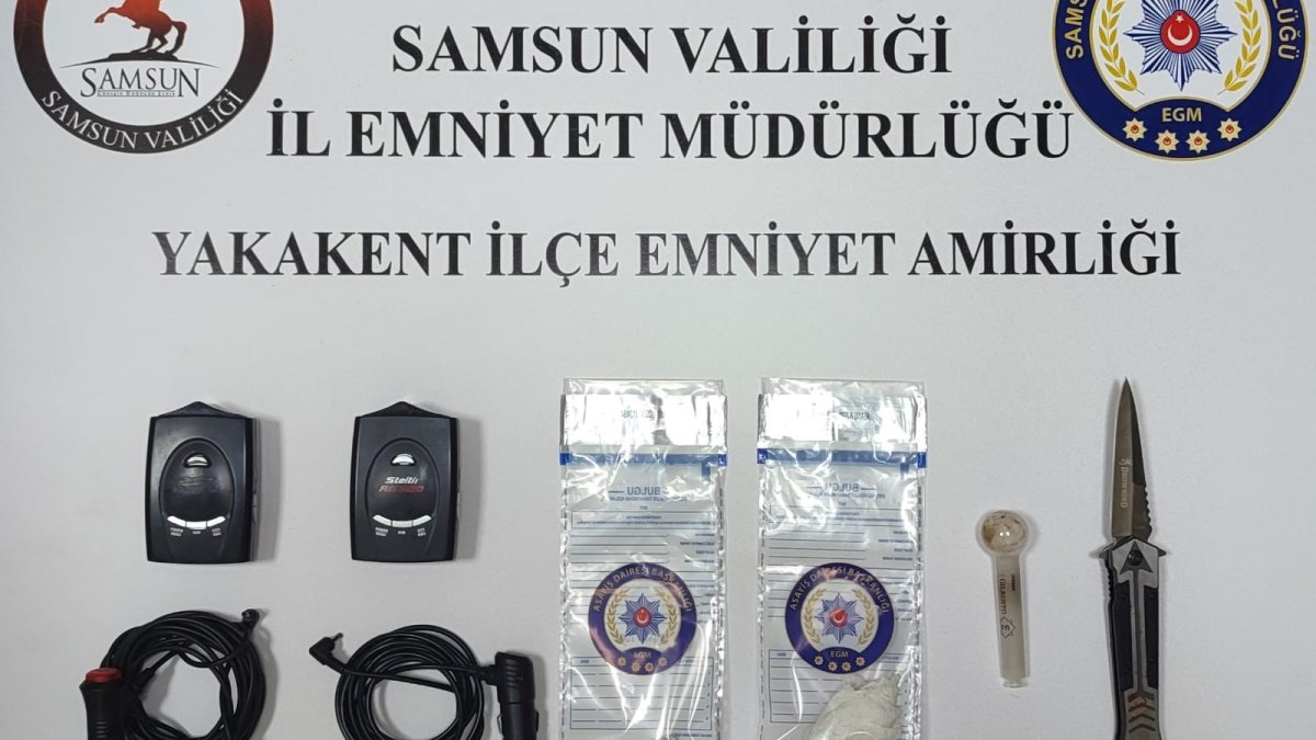 Samsun'da radar tespit cihazı ve uyuşturucu madde ele geçti
