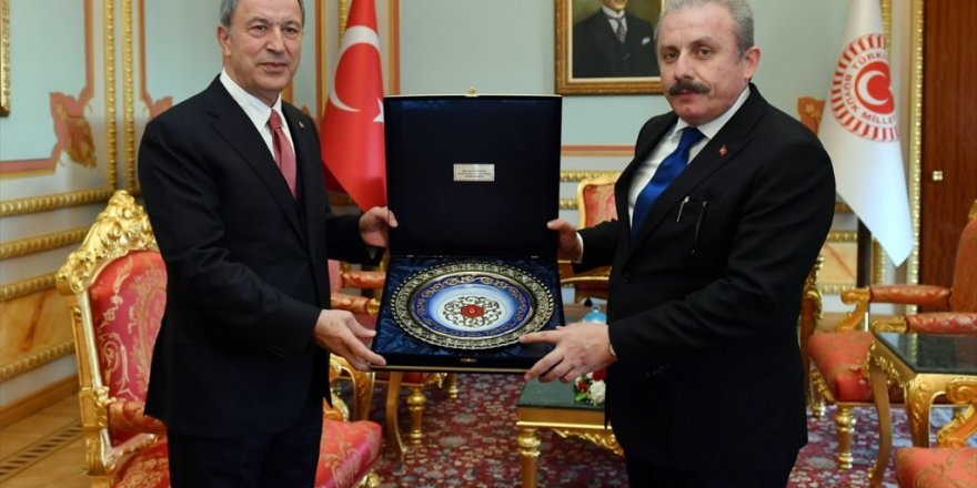 Bakan Akar ve komutanlardan Şentop'a ziyaret