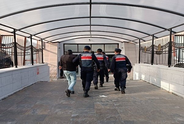 Eskişehir'de hapis cezası olan 82 şahıs tutuklandı