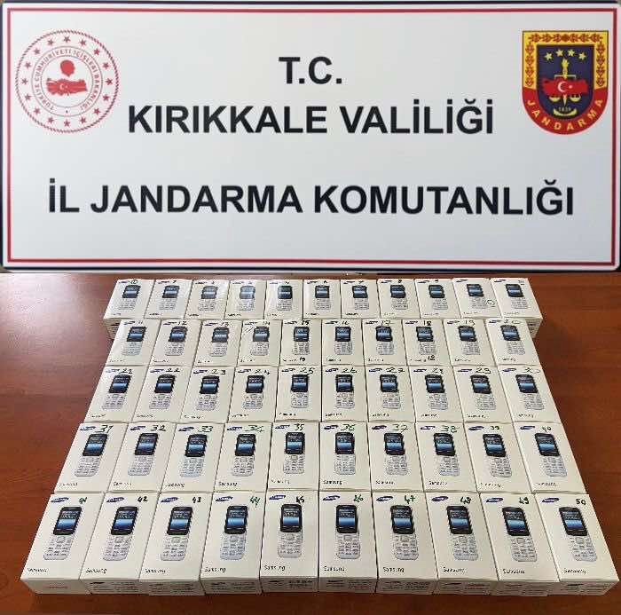 Kırıkkale'de 51 adet kaçak cep telefonu bulundu
