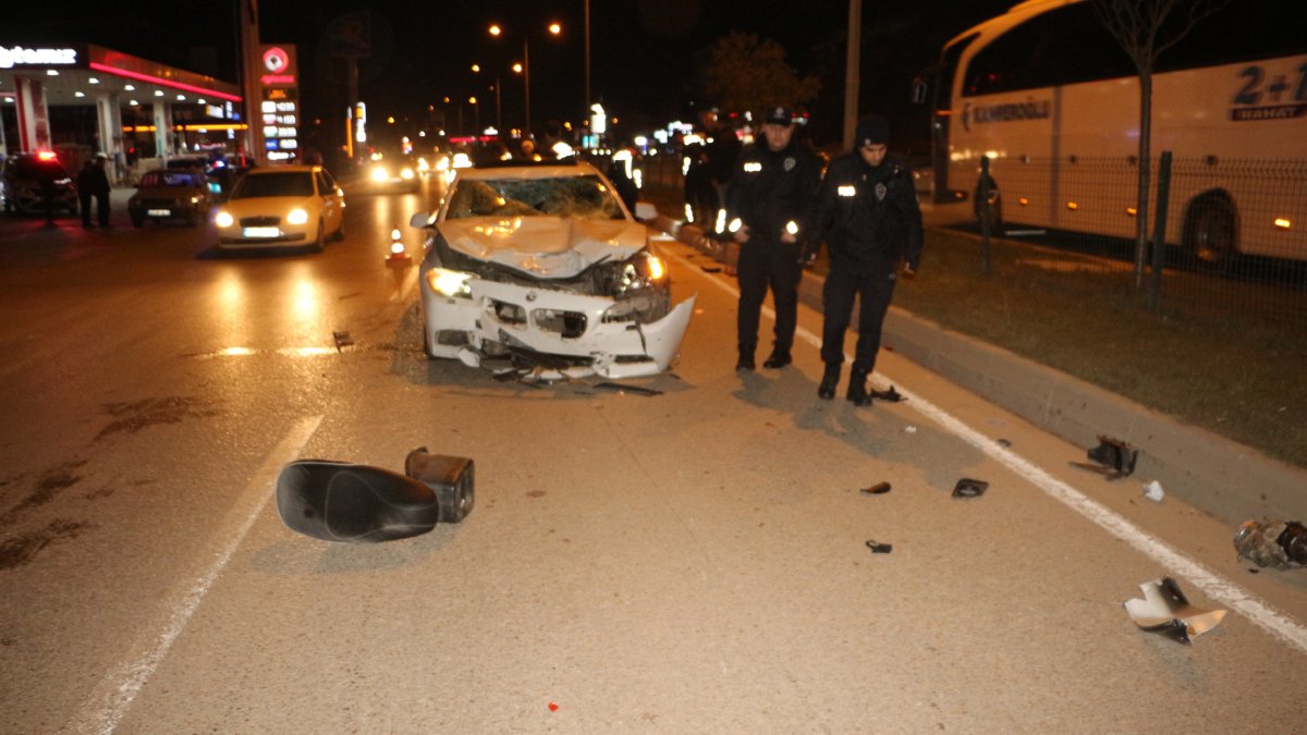 Tokat'ta otomobil motosiklete çarptı 'ölü ve yaralılar var'