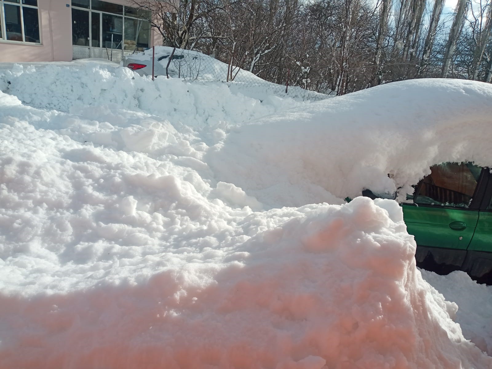 Ardahan'da karla mücadele devam ediyor
