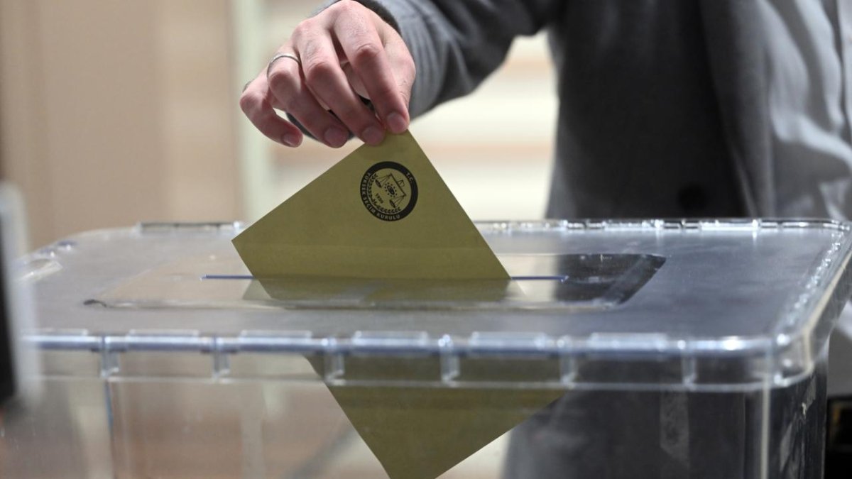 İBB Başkanlığı için seçimde 52 kişi yarışacak