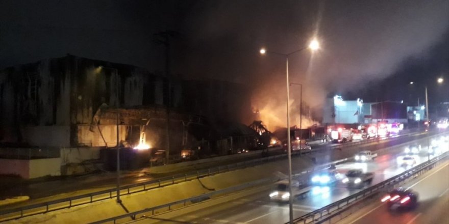 Kocaeli'deki yangın kontrol altına alındı