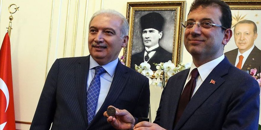 Ekrem İmamoğlu görevi devraldı