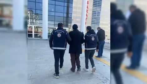Elazığ’da 2 kaçak göçmen yakalandı