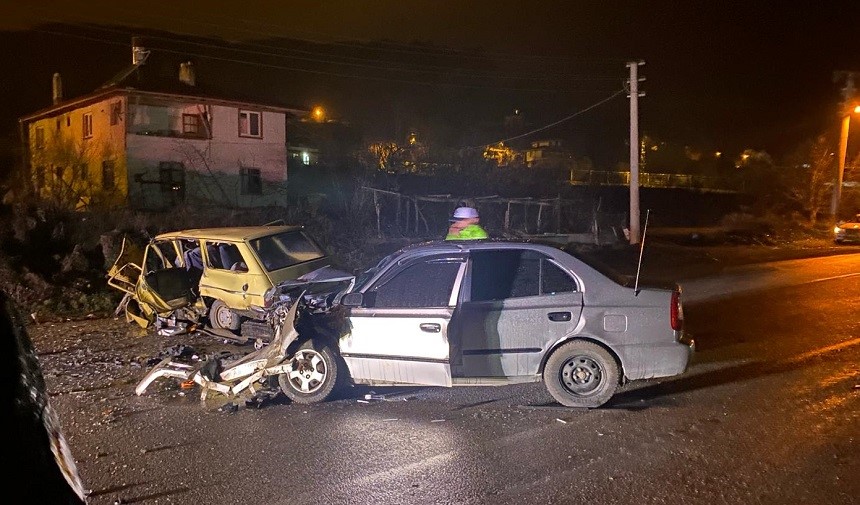 Tosya'da trafik kazası '2  yaralı'