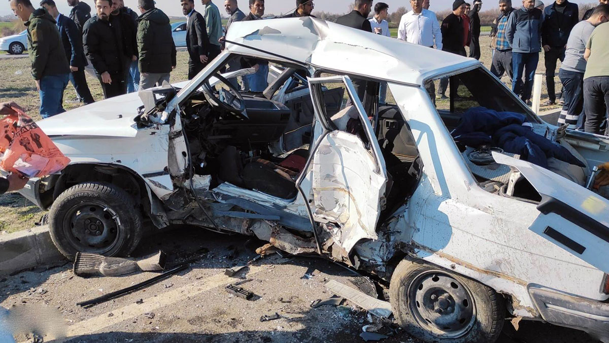 Konya'da otomobiller çarpıştı '1 ölü 6 yaralı'